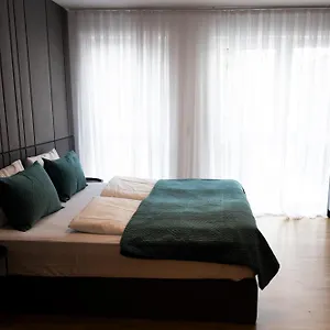 b-chill-house.dusseldorf-hotel.net/